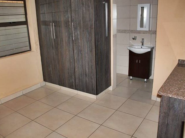 To Let 2 Bedroom Property for Rent in Die Bult North West
